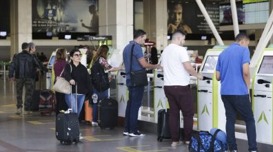 Movimentação de passageiros no setor aéreo no Brasil cresceu 15,3% em 2023