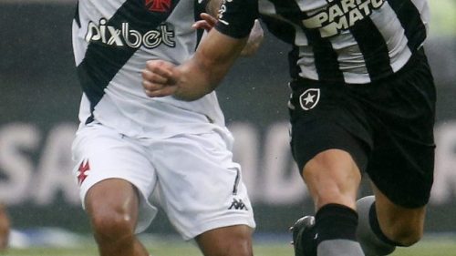 Sites de apostas online patrocinam clubes da elite do futebol brasileiro, como Pixbet (Vasco) e Parimatch (Botafogo)
