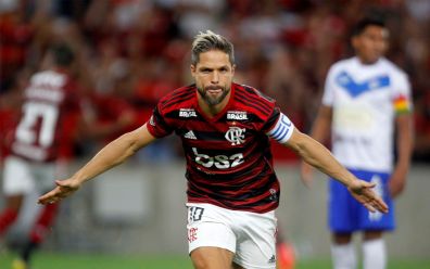 ‘É possível ser bem-sucedido financeiramente mesmo sem ser rico’, diz Diego Ribas, ídolo do Flamengo