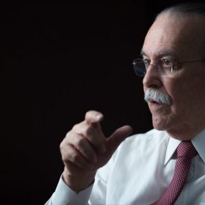 ‘Economia melhorou, mas pode ser mais um voo de galinha’, diz Mendonça de Barros