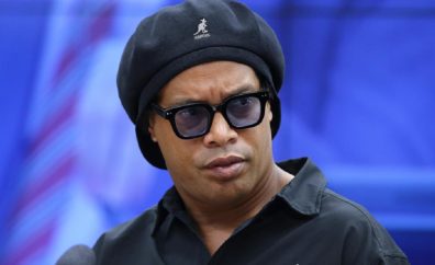 Ronaldinho Gaúcho nega ser fundador ou sócio de empresa de pirâmide financeira