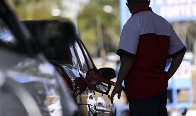 Petrobras (PETR4) anuncia redução de R$ 0,30 no preço do diesel