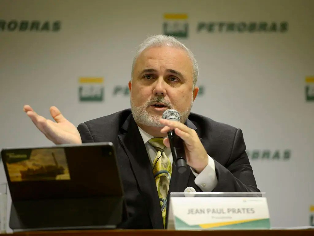 Presidente da Petrobras comemora nas redes sociais recorde em valor de mercado da empresa