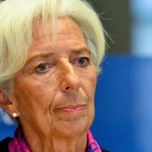 BCE não é dependente do Fed para tomar decisões, mas dos dados, destaca Lagarde