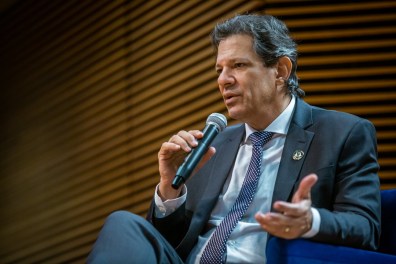 FMI afirma não acreditar em déficit zero em 2024; Haddad reitera promessa
