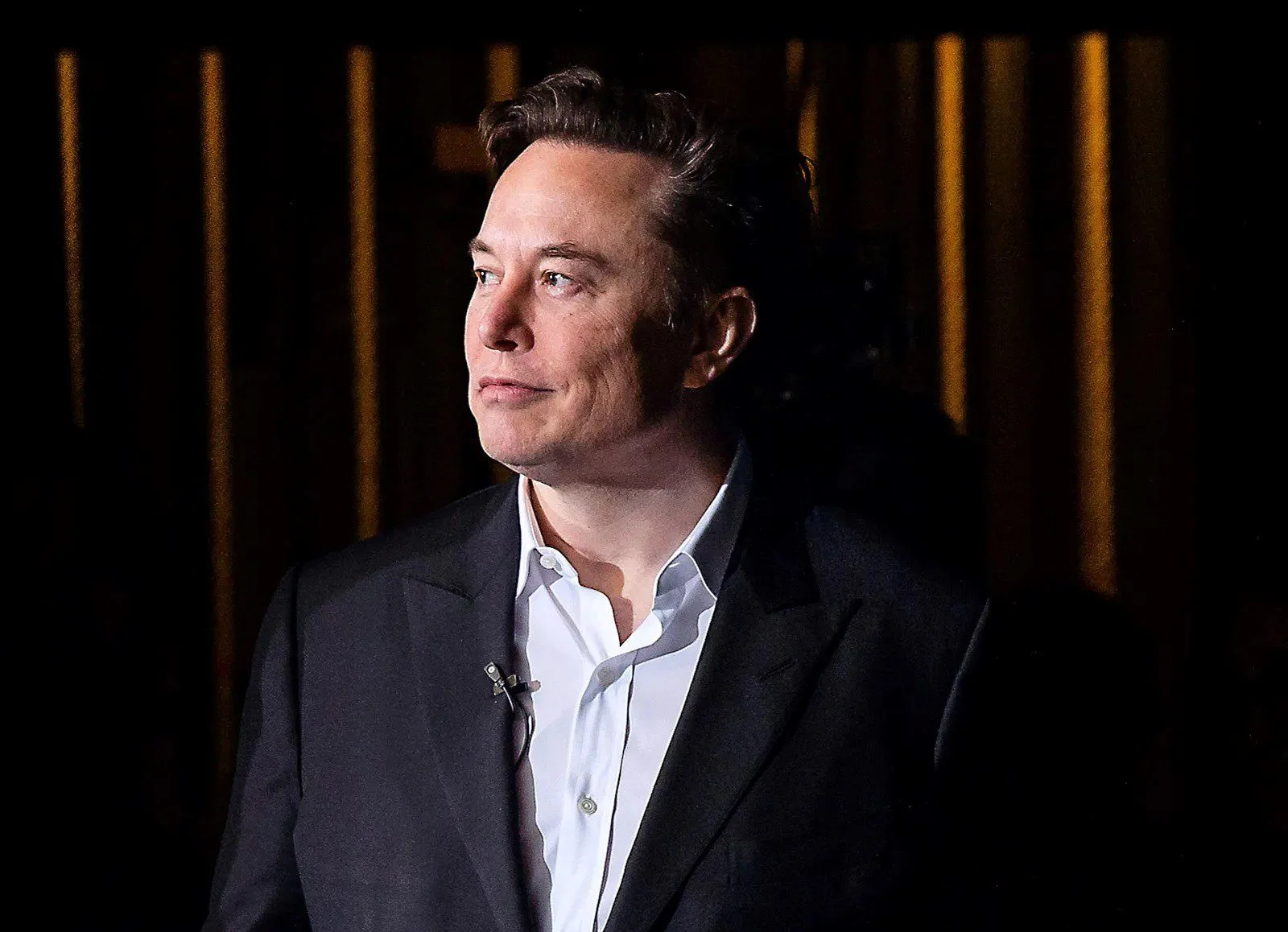 Elon Musk e outros bilionários veem fortuna cair esta semana