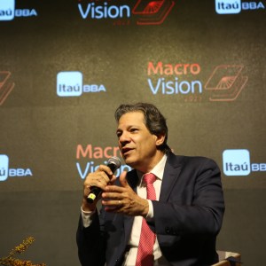 Haddad defende arcabouço e regime fiscal mais austero para 2024