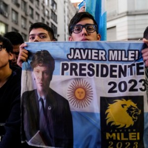 Milei corre contra o tempo para reconfigurar governo argentino