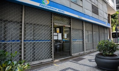 Ministro Moraes suspende julgamento sobre revisão da vida toda do INSS no STF