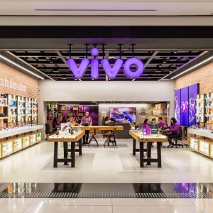 Foto de Loja da Vivo, da Telefônica Brasil (VIVT3), no Shopping Mueller, em Curitiba (PR). Foto: Divulgação