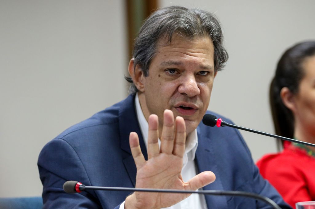 Fernando Haddad: ‘Não vejo razão para o PIB brasileiro crescer menos de 2% em 2024’