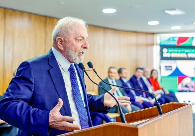 Lula: se for necessário se endividar para o país crescer, qual o problema?