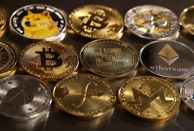Cripto: bitcoin e ether caem, após incerteza por juros esfriar entusiasmo com ETF