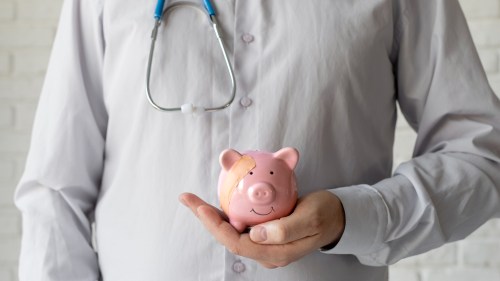 Quanto custa o seguro de saúde em Portual? Veja preços e funcionamento do sistema - Foto: Freepik