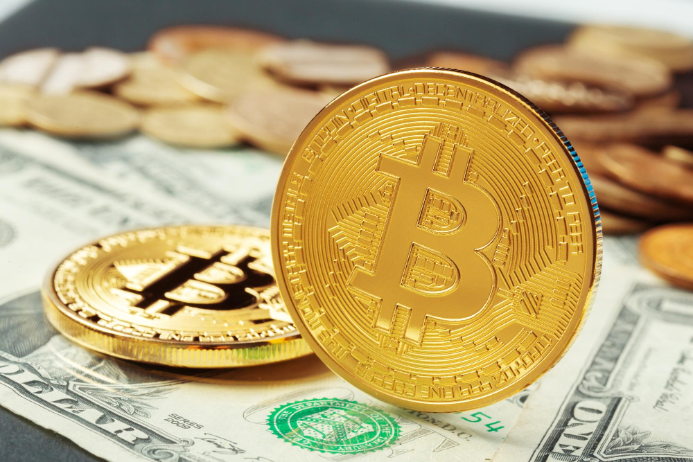 Bitcoin se recupera após superar a marca dos US$ 50 mil, maior cotação  desde maio