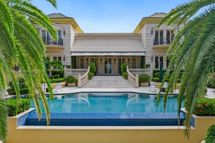 Mansão de Jeff Bezos na Indian Creek Island. Foto: Miami Luxury Homes / Divulgação