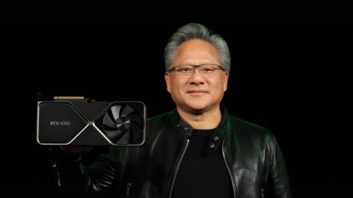 Jensen Huang, CEO da Nvidia, com a placa de vídeo GE Force RTX 4090. Foto: Divulgação/Nvidia