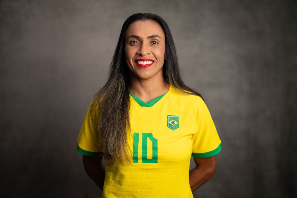 Marta anuncia aposentadoria da seleção feminina; qual é a fortuna da rainha do futebol brasileiro?