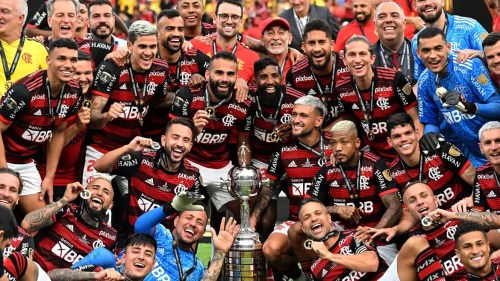 Faturamento cresce mais de R$ 1 bilhão, enquanto a dívida do Flamengo permanece estável, mas com outra característica - Foto: Agência Brasil
