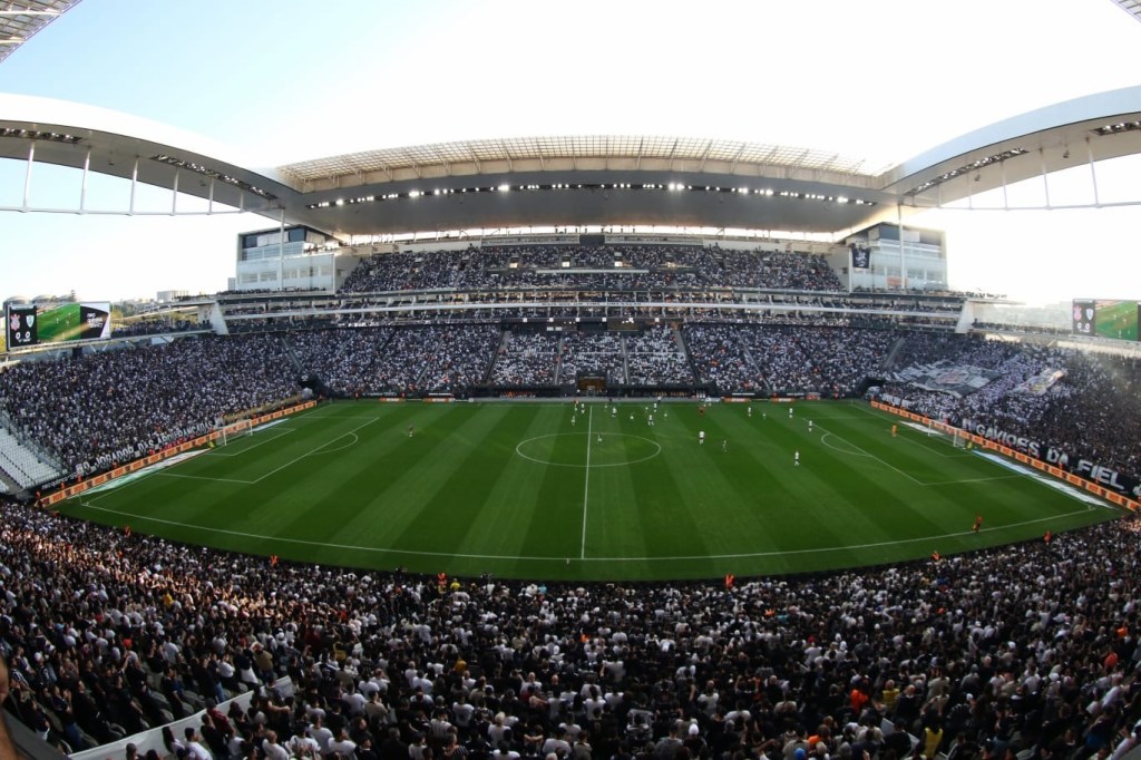 Corinthians vale R$ 3,8 bilhões, diz consultoria; clube seria a 121ª empresa mais valiosa da bolsa
