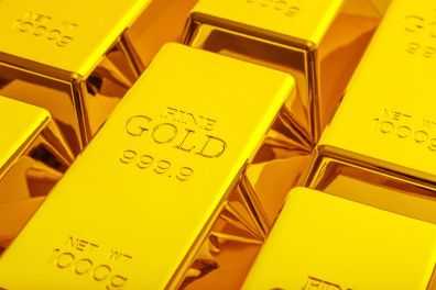 Ouro valoriza 20% em 12 meses: é hora de investir no metal?