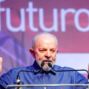 Lula pede urgência constitucional para regulamentação da reforma tributária